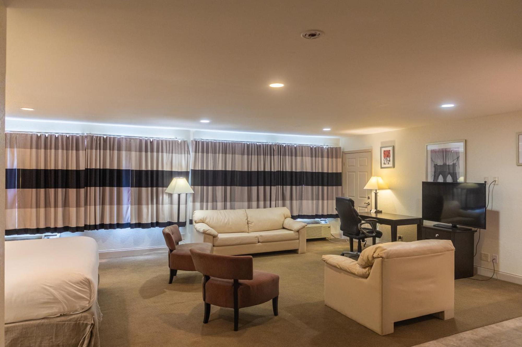 Cottonwood Suites Savannah Hotel & Conference Center Pooler Kültér fotó