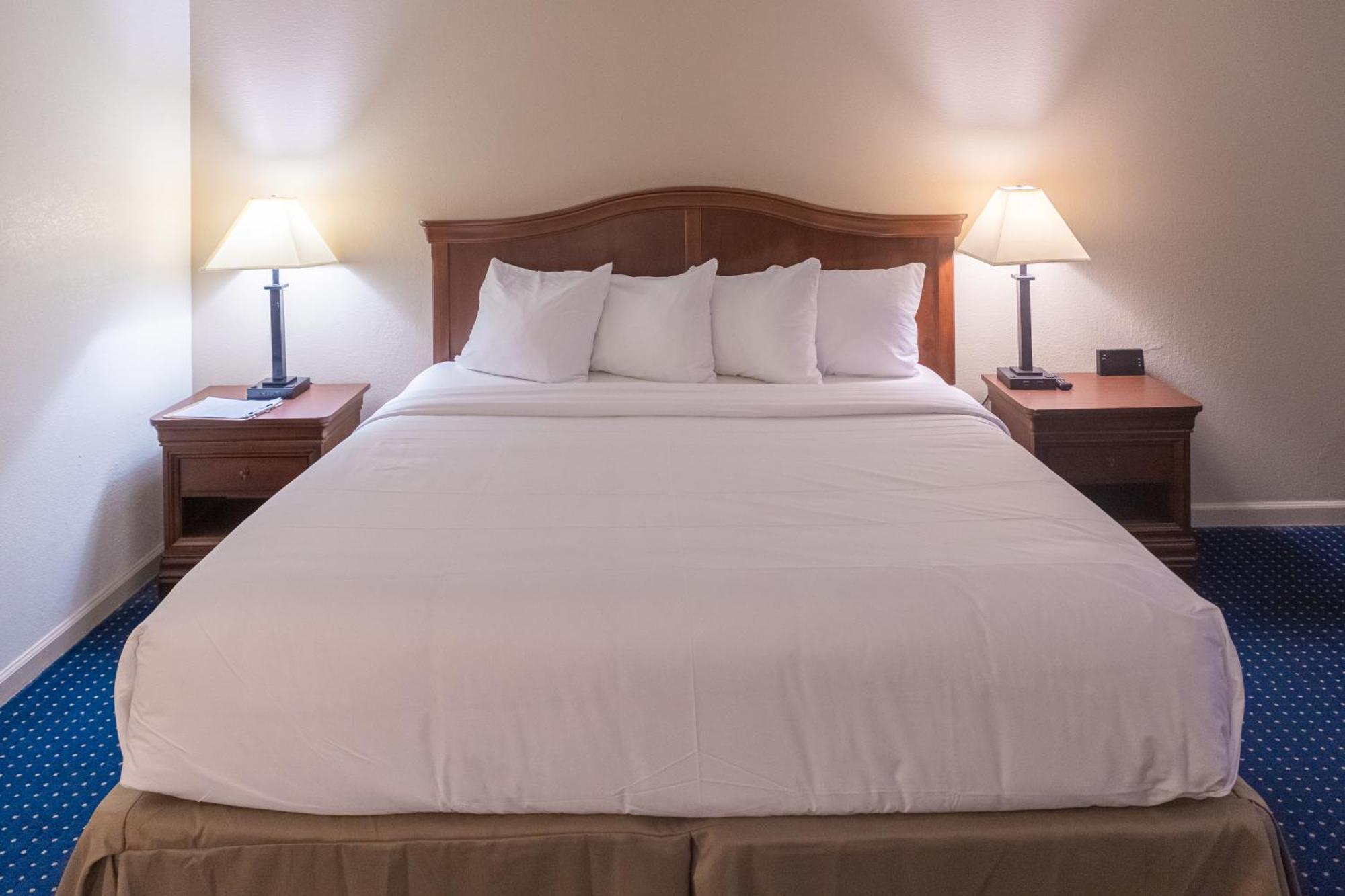 Cottonwood Suites Savannah Hotel & Conference Center Pooler Kültér fotó